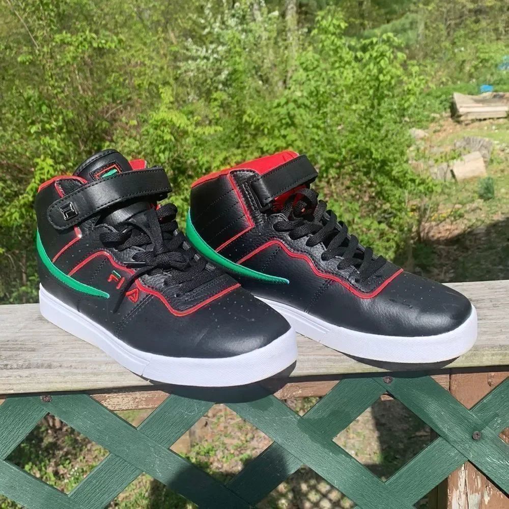 Fila Men's F-13V sneakers black, red, green   Sz  8.5